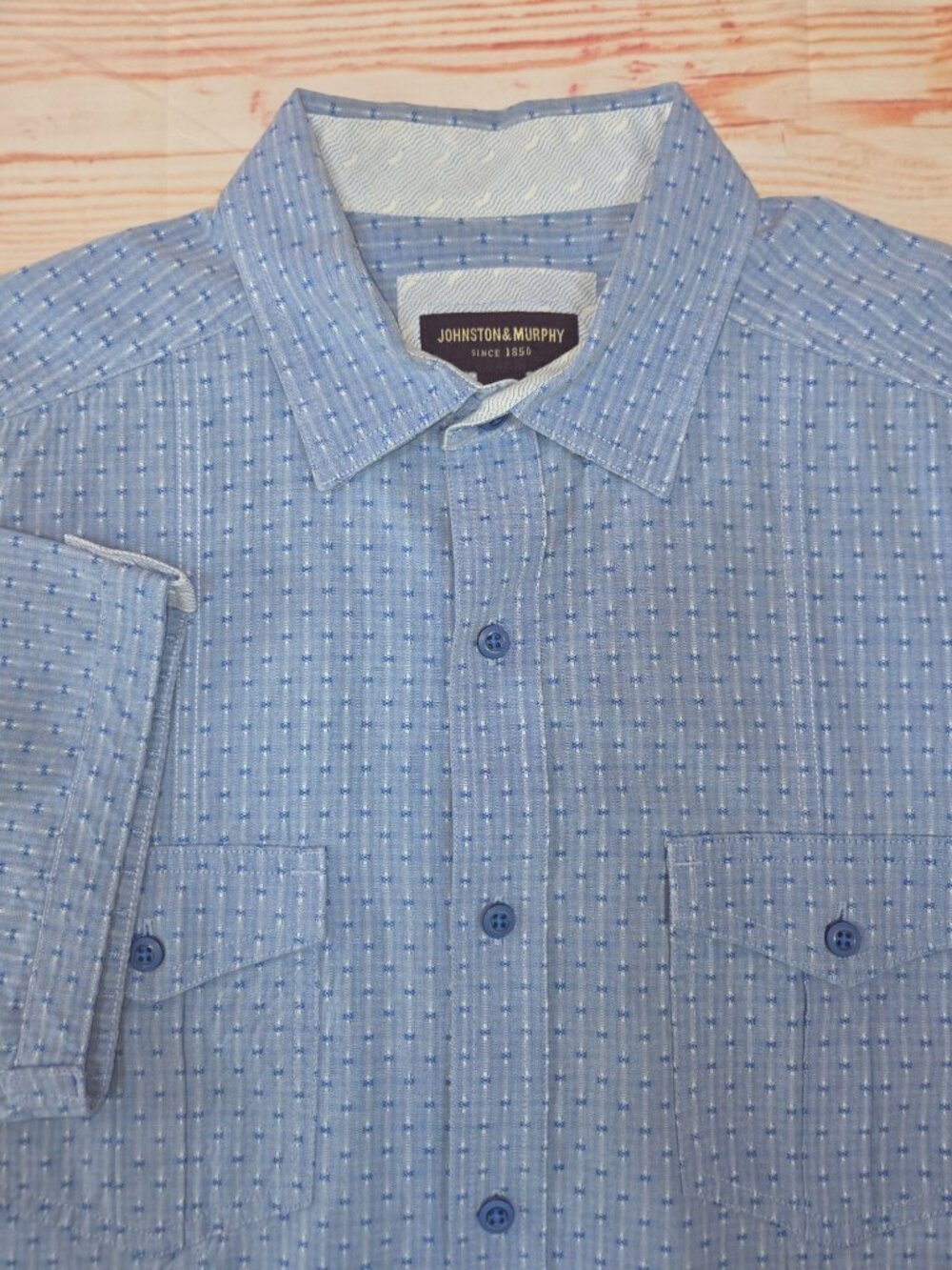 Johnston & Murphy Light Blue Short Sleeve Shirt Medium